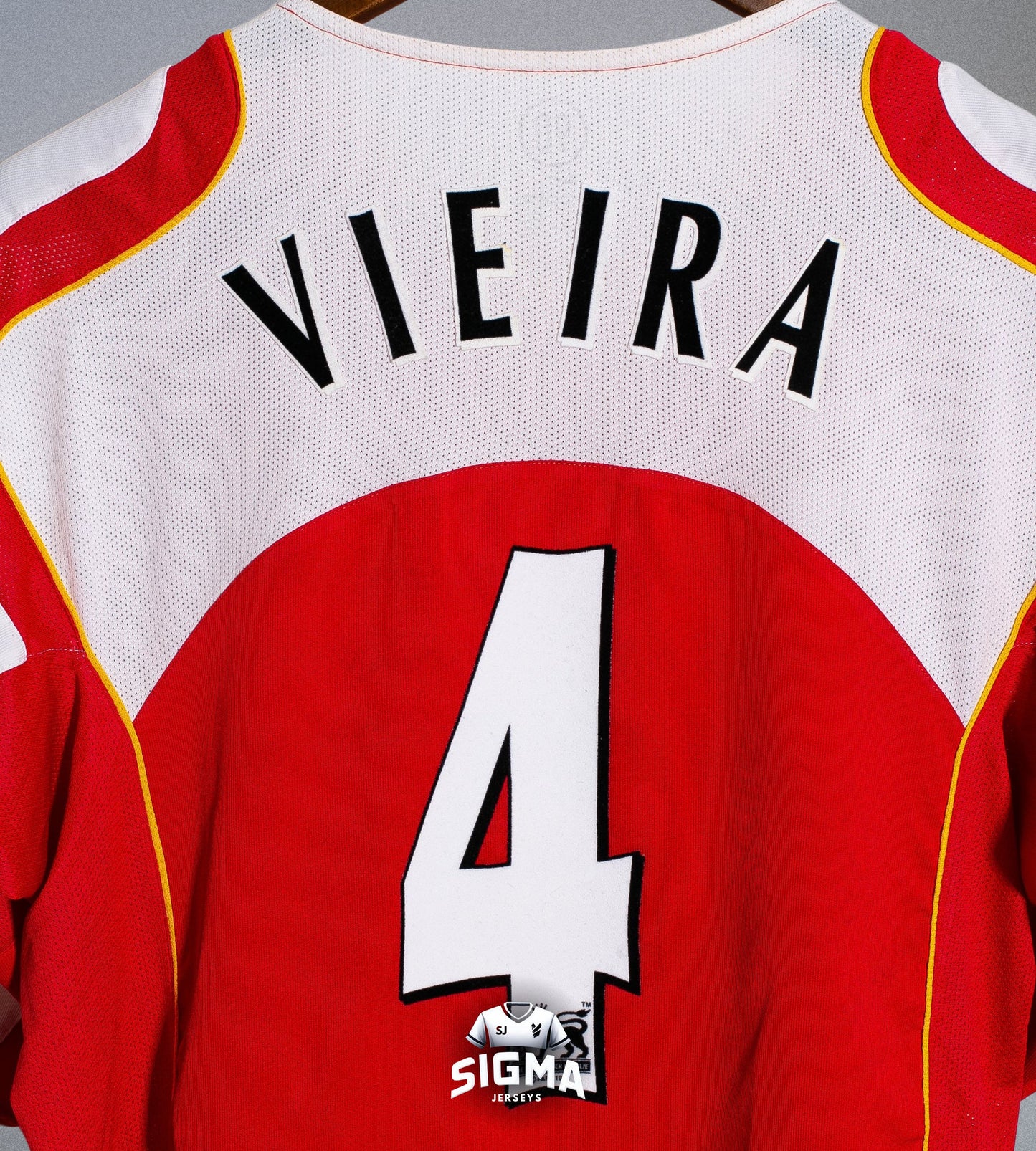 VIEIRA #4, Arsenal Local 2004/05