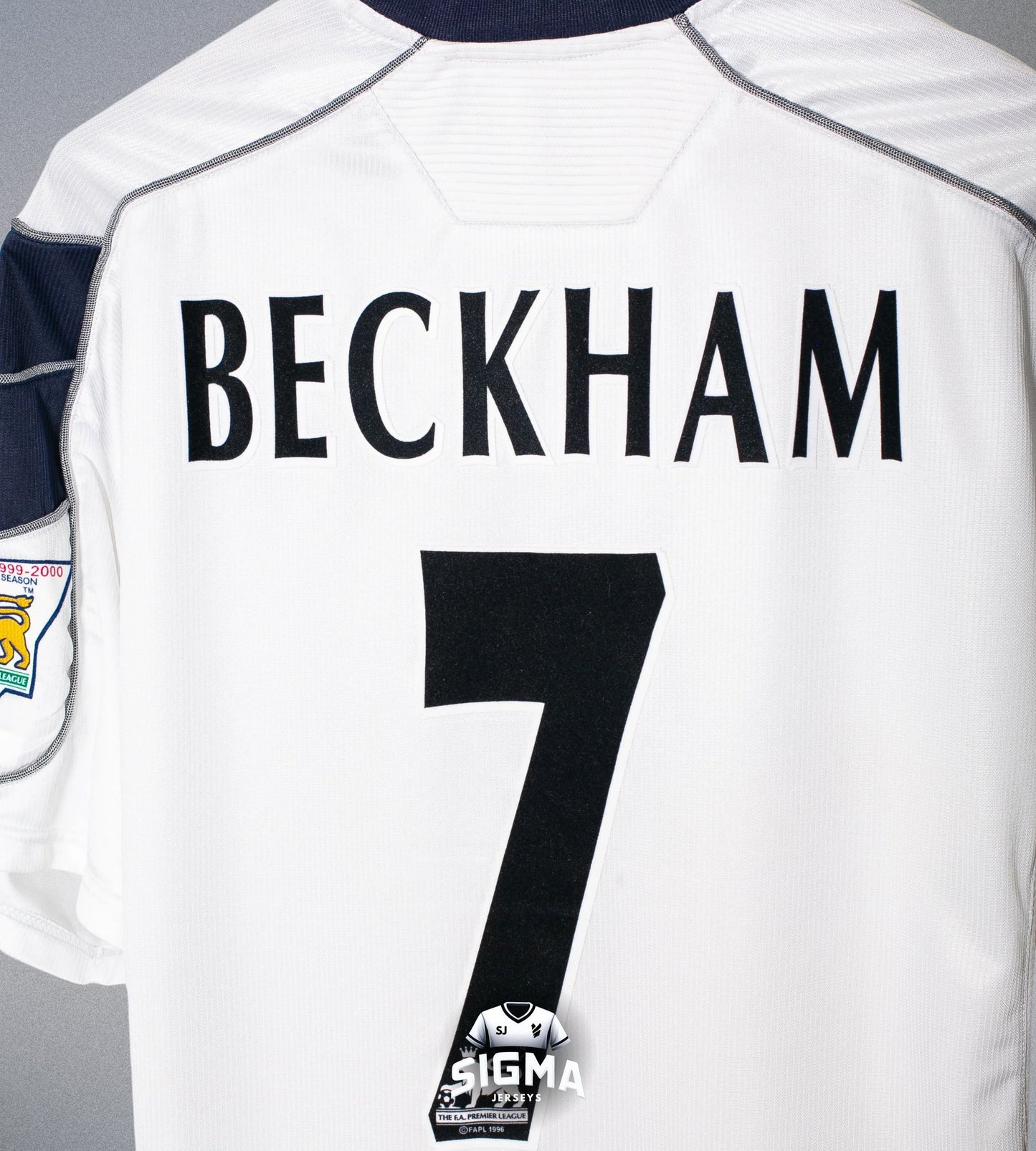 BECKHAM #7 Manchester United Visitante 2000/01