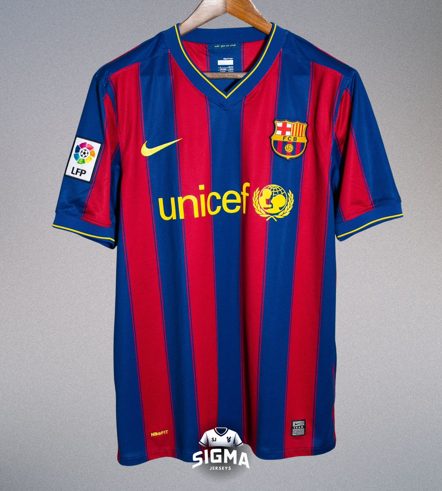 A.INIESTA #8, Barcelona Local 2009/10
