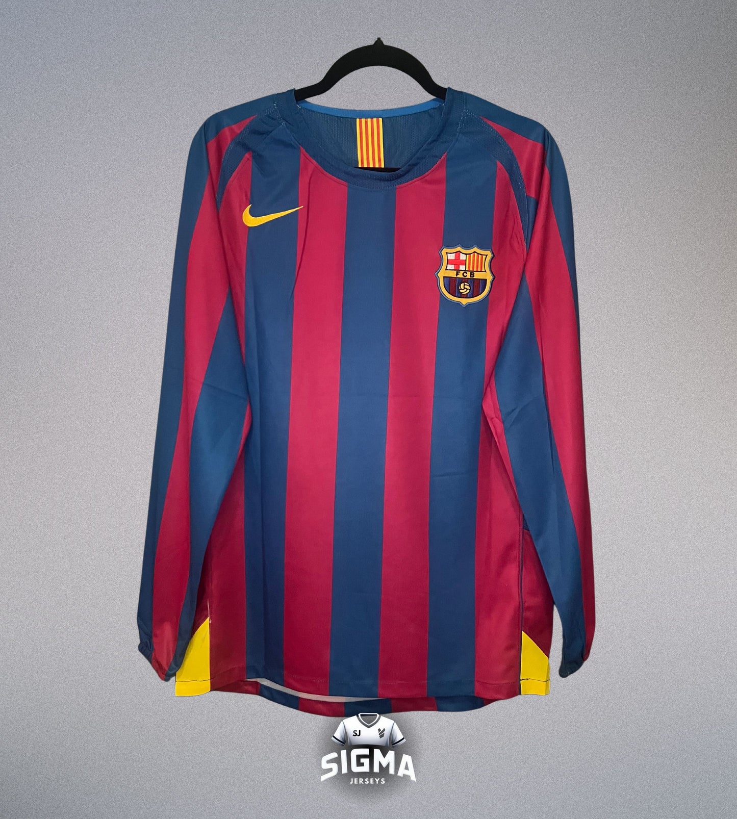 RONALDINHO #10, Barcelona Local 2005/06
