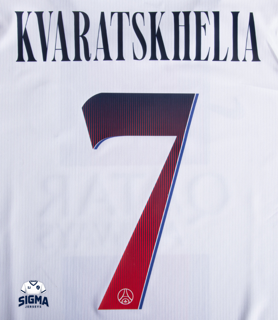 KVARATSKHELIA #7, Paris S.G. Visitante 26/27 (Dorsal UCL)