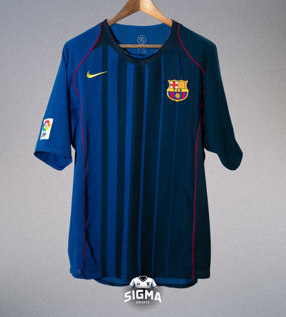 MESSI #30, Barcelona Visitante 2004/05