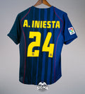 A.INIESTA #24, Barca Visitante 2004/05