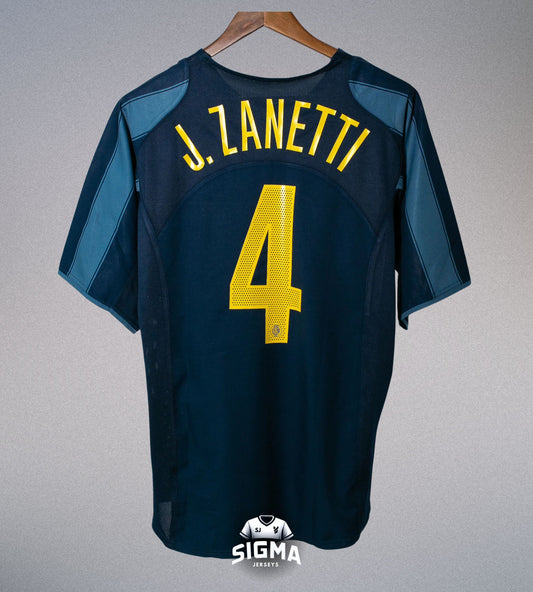 J. ZANETTI  #4, Inter Milan Visitante 2004/05