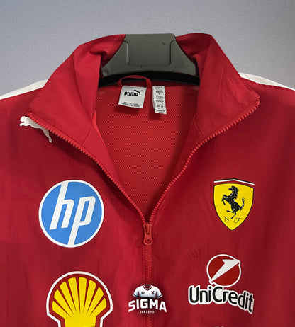Rompevientos Ferrari 2025/26