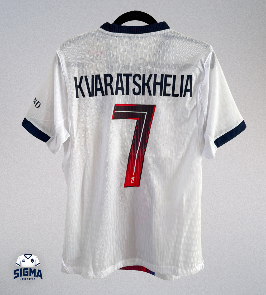 KVARATSKHELIA #7, PSG Visitante 26/27 (Envío Express)