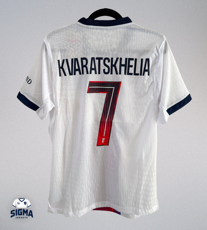 KVARATSKHELIA #7, PSG Visitante 26/27 (Envío Express)